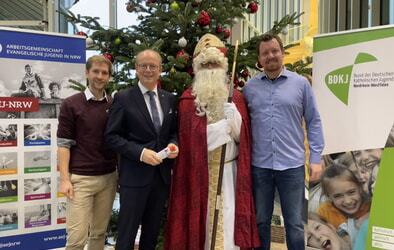 Der Nikolaus zu Gast im Landtag