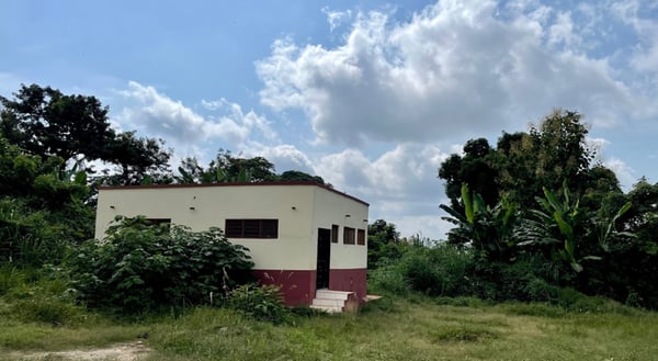 Ghana Schultoilette